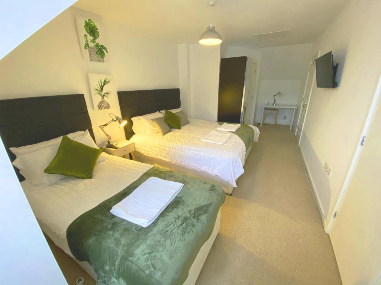 Walsall Group Accommodation Kültér fotó